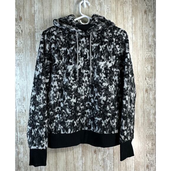 Athleta Tops - Athleta Tugga Hoodie Womens‎ S Gray Black Animal Print Thumb Fleece Sweatshirt